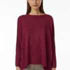 Crew neck sweater in 100% Extrafine Merino with dropped long sleeves