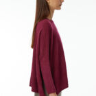 Crew neck sweater in 100% Extrafine Merino with dropped long sleeves