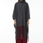 Poncho con collo ad anello in 100% Merino Extrafine