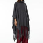 Poncho con collo ad anello in 100% Merino Extrafine