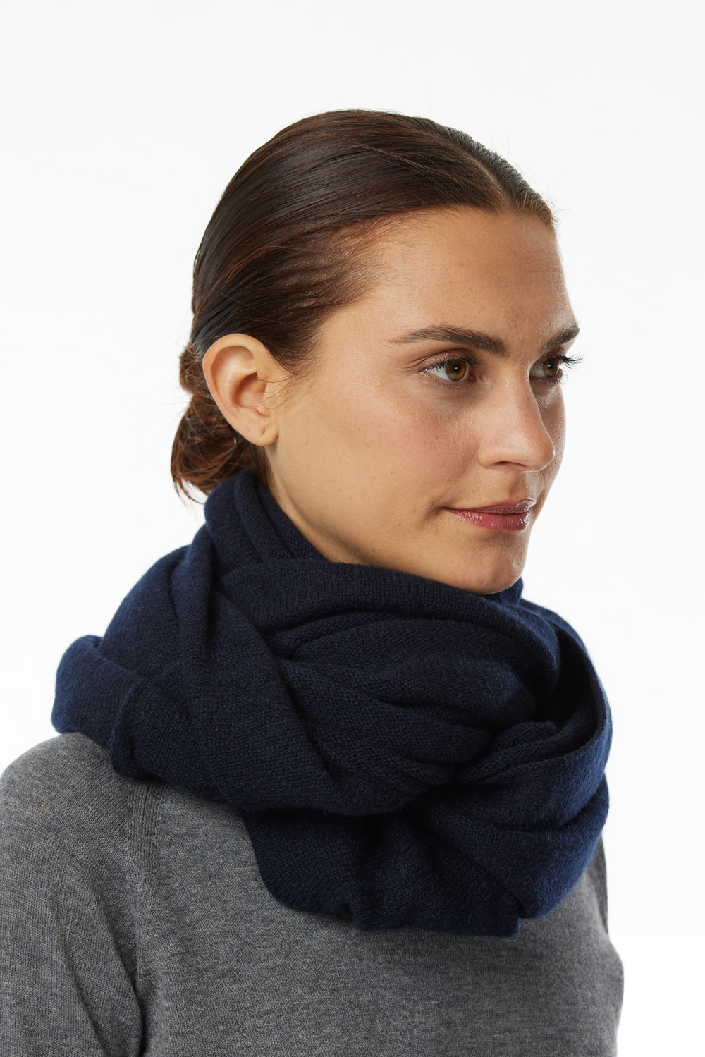 100% cashmere tube scarf