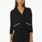 V neck mini cardigan in stretch viscose sleeve over cuff, pockets with contrasted color stripe. Small vestibility