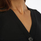 V neck mini cardigan in stretch viscose sleeve over cuff, pockets with contrasted color stripe. Small vestibility