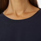 Crew neck t-shirt in Stretch viscose jersey with short sleeves and 100% cotton fringes at bottom. Regular vestibility.