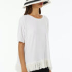 Crew neck t-shirt in Stretch viscose jersey with short sleeves and 100% cotton fringes at bottom. Oversize vestibility.